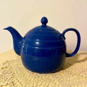🫖 Blue Ceramic Teapot